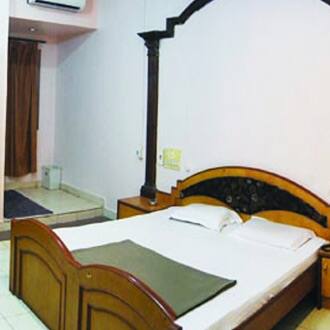 Hotel Alankar Deluxe, Ratnagiri 2